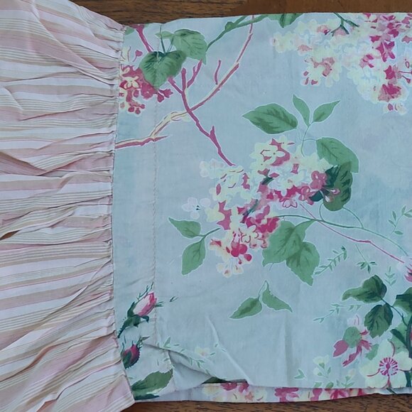 April Cornell Floral Pillowcases - Picture 1 of 2
